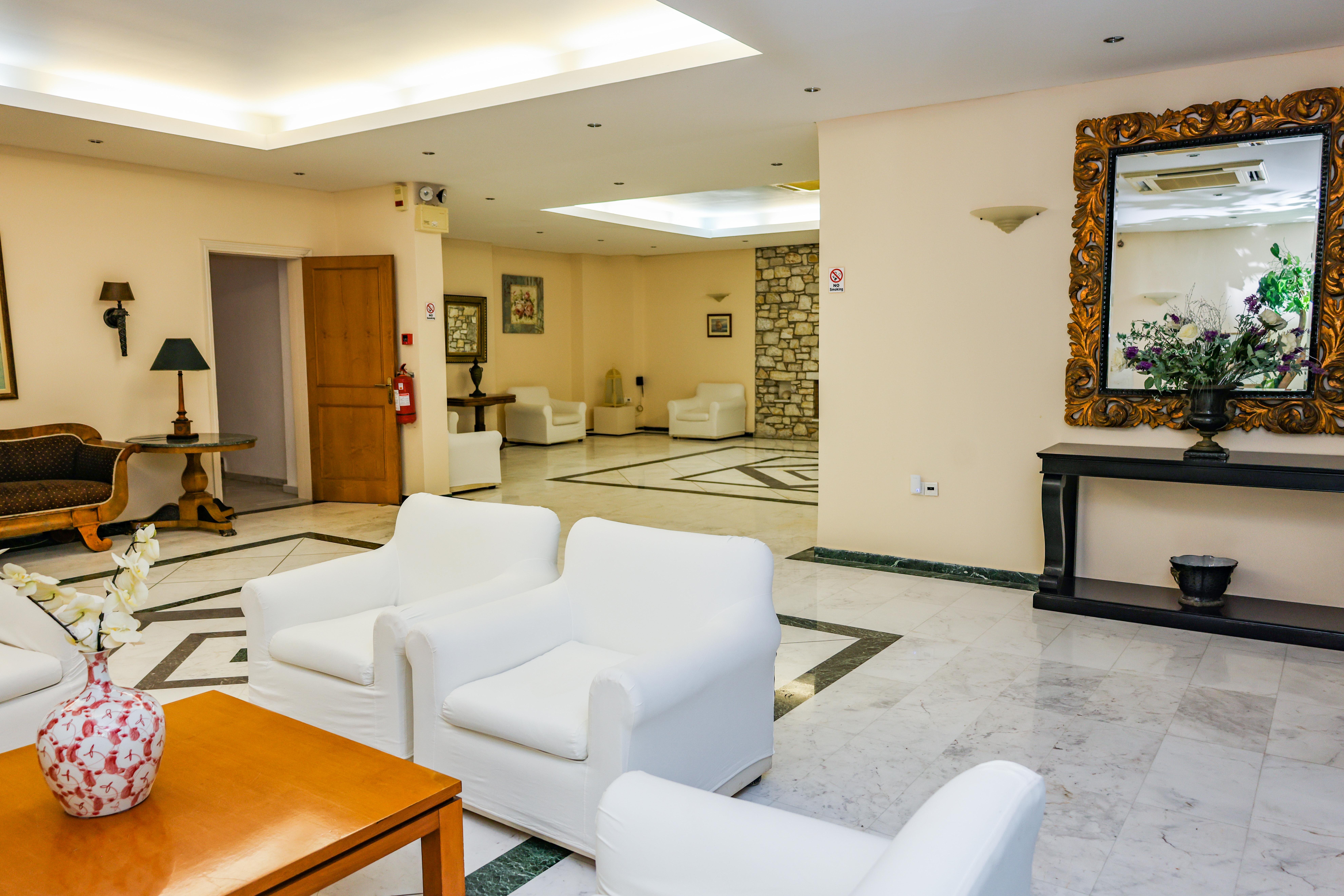 Kanapitsa Mare Hotel Экстерьер фото