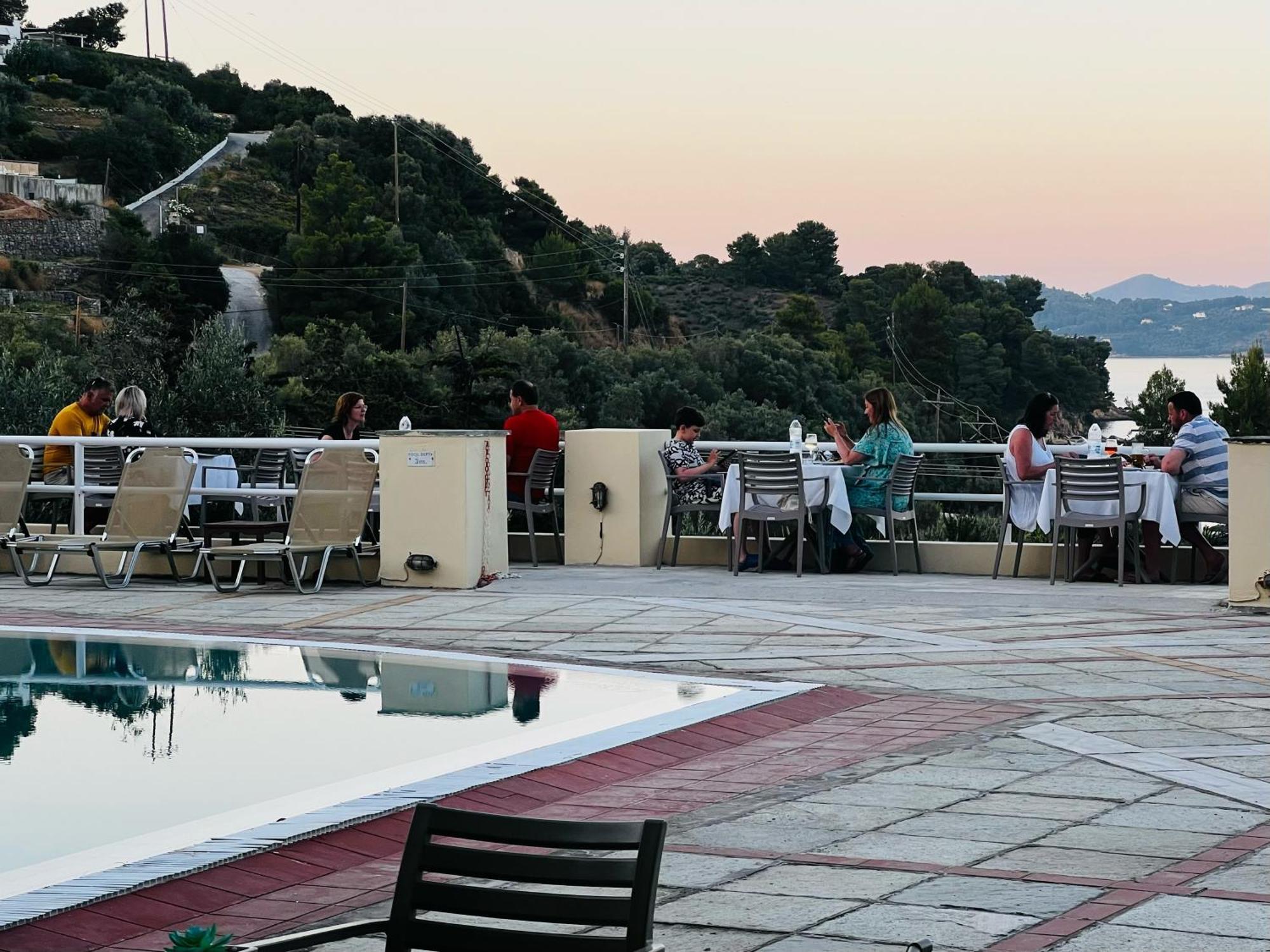 Kanapitsa Mare Hotel Экстерьер фото